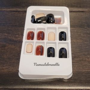 NWT 24pcs Short Square Black Brown Premium Press On Nails